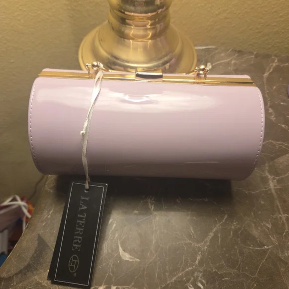 Elegant Lilac Top Handle Box Handbag | Crossbody With Twillie Included - Picture 5 of 9